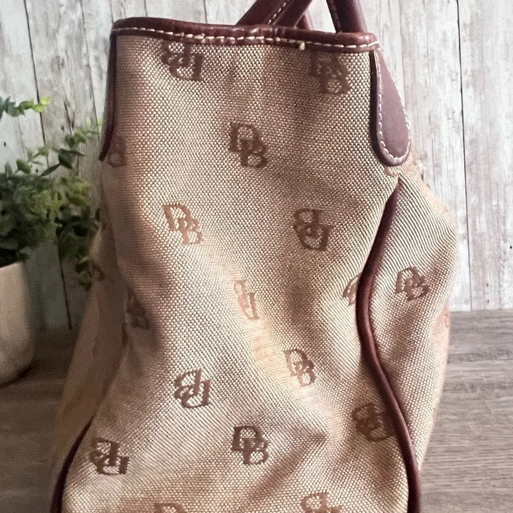 Dooney and Bourke Monogram Tote - Picture 9 of 12